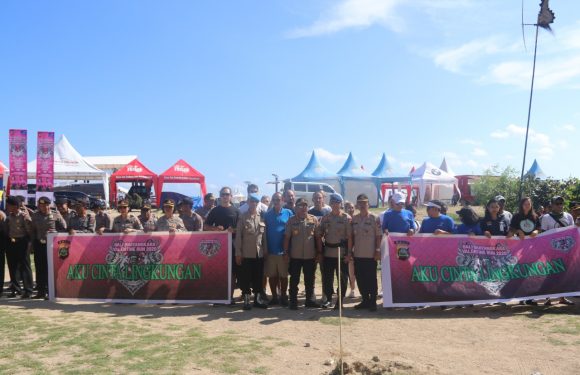 Peduli Lingkungan, BBMVER 2020 Tanam 500 Pohon di Pantai Mertasari, Sanur.