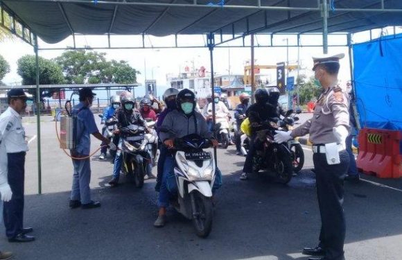 Puluhan Ribu Pemudik Masuk Bali