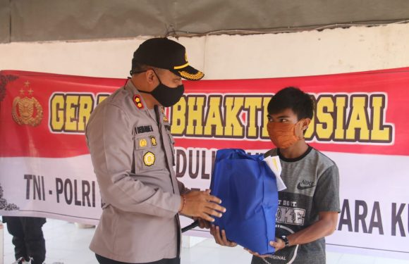 Kapolres Gianyar Serahkan Langsung Sembako ke Yayasan Yappenatim