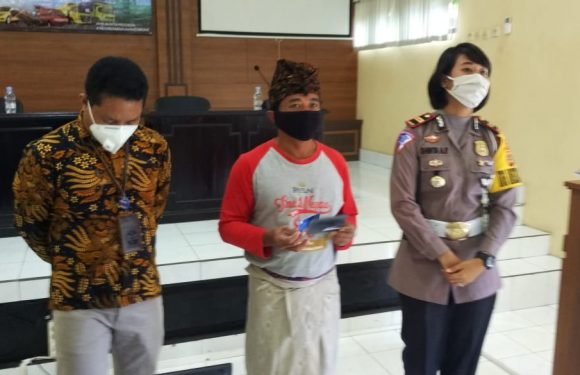 Dampak Covid 19, Ratusan Sopir Truck Mendapat Bantuan Program Keselamatan 2020 dari  Pemerintah.