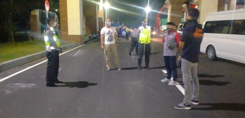 Putus Rantai Penyebaran Covid 19, Kapolres Jembrana  Intensifkan Penyekatan dan Pemeriksaan.