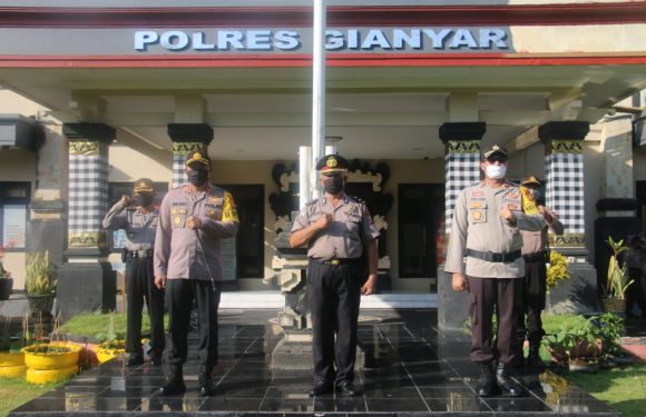 Kapolres Gianyar Pimpin Apel Korps Kanaikan Pangkat Penghargaan