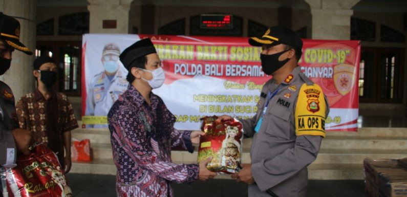 Polres Gianyar Bersama TNI Peduli Kasih Gerakan Bakti Sosial Peduli Covid-19