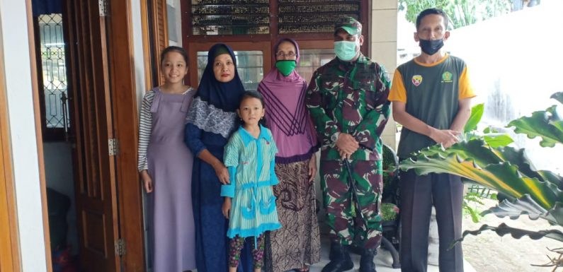 Kodim Jembrana Salurkan Bantuan Sembako Bagi Para Veteran, Janda Veteran Dan Warakawuri.