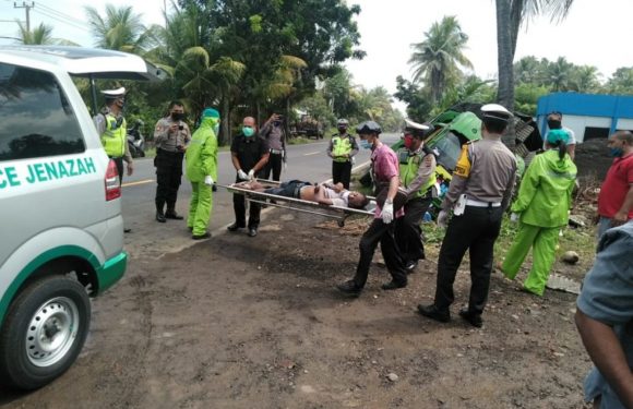 Meninggalnya Sopir Truck diduga Serangan Jantung.