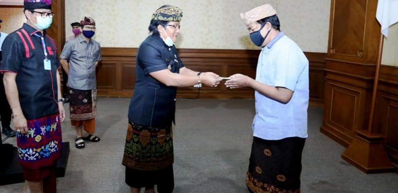 Pemkab Badung Beri Bantuan  Tunai untuk tenaga kerja pariwisata dan sektor lainnya yang terdampak pandemi covid-19.