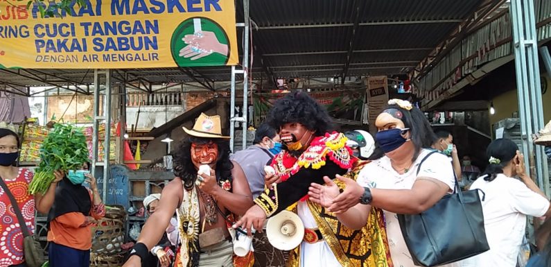 Babinsa Kodim Buleleng  “Membondres”  Sosialisasikan Protokol Kesehatan COVID-19.