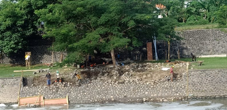 Proyek  Senderan Tukad Taman Pancing YangJebol, Sudah  Mulai Dikerjakan.