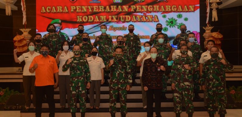 Pangdam IX/Udayana Serahkan Penghargaan Kepada 28 Pendonor Plasma Konvalesen.