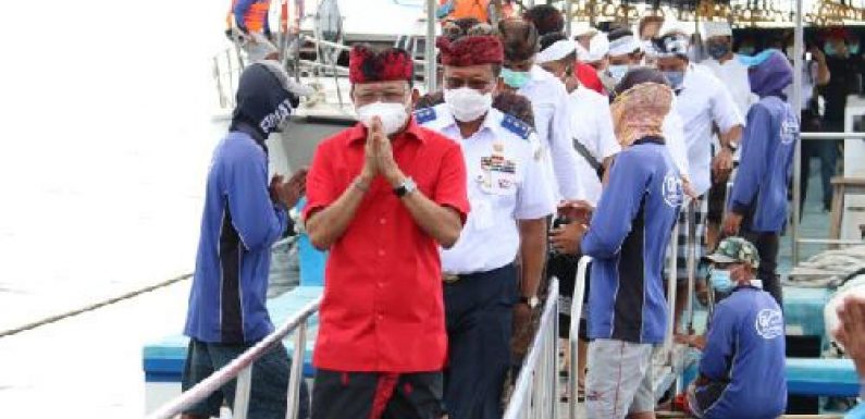 Gubernur Bali Meletakan Batu Pertama Pembangunan Pelabuhan Penyebrangan Bias Munjul di Nusa Ceningan.