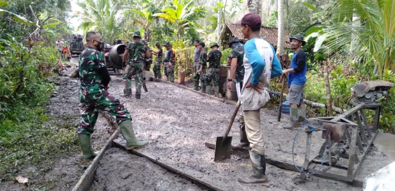 Dandim Pimpin Langsung Pengecoran Rabat Beton, Optimis Sasaran Fisik Selesai Tepat Waktu