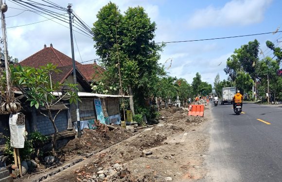 Proyek Padat Karya BPJN Wilayah VIII Jatim – Bali, Tumbuhkan Ekonomi Masyarakat.