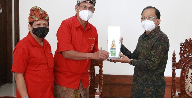 Yayasan Dwijendra Denpasar Luncurkan Program Aplikasi Bali Simbar, Dukung Pergub No.80 Tahun 2018.