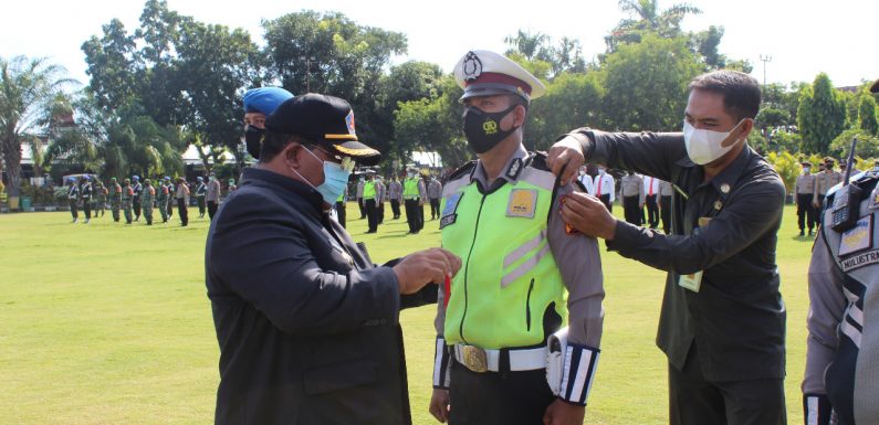 Bupati Buleleng Pimpin Apel Operasi Ketupat Agung 2021.