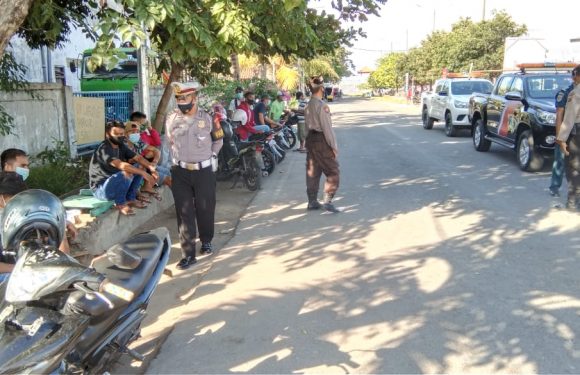 Adaptasi Kebiasaan Baru Polsek Benoa Polresta Denpasar Berikan Edukasi Protokol Kesehatan