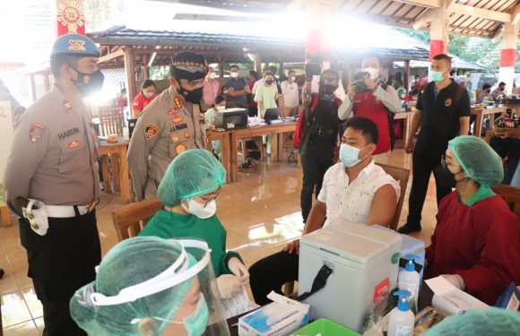 Vaksinasi Massal, Polresta Denpasar Targetkan 1.600 Orang.