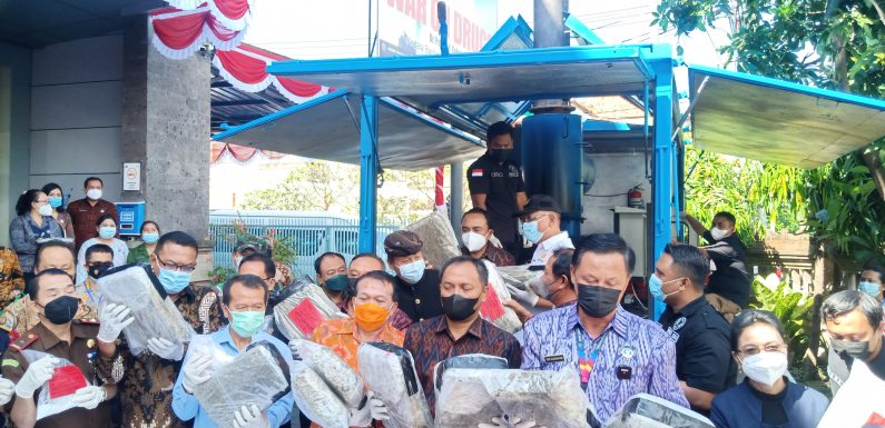 BNN Provinsi Bali Musnahkan Ganja dan Sabu di Hari Anti Narkotika Internasional.
