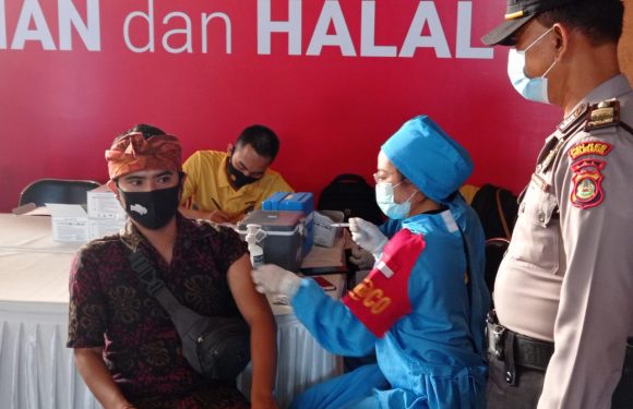 Sebanyak 1.268 Masyarakat Mendapatkan Vaksin Di Hari Bhyangkara ke 75 Tahun 2021.