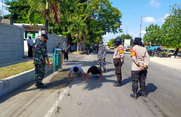 Tegas NamunTerukur,  Perwira Pengawas Polsek Benoa Polresta Denpasar Memberi Tindakan Bagi Pelanggar Prokes