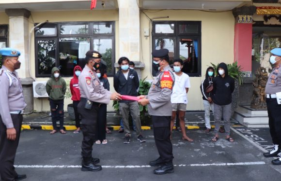 10 Pembalap Liar Ditangkap Petugas Kepolisian.