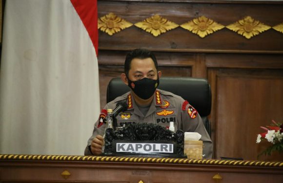 Kapolri Minta Strategi Pengendalian Covid-19 di Bali Diperkuat Agar Ekonomi Terus Tumbuh.