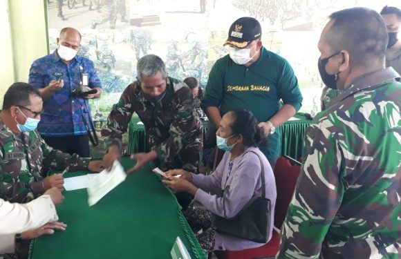 Kodim 1617 Jembrana Salurkan Bantuan Tunai Untuk Pedagang Kaki Lima dan Warung ( BTPKLW).