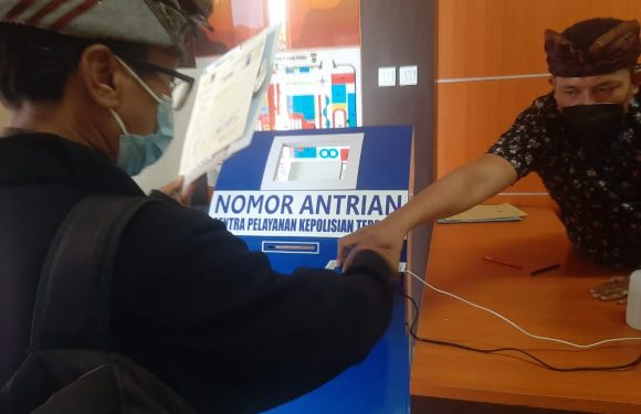Kembangkan Inovasi Sim Antos Menjadi Antos SPKT Permudah Pelayanan Di Gedung SPKT.