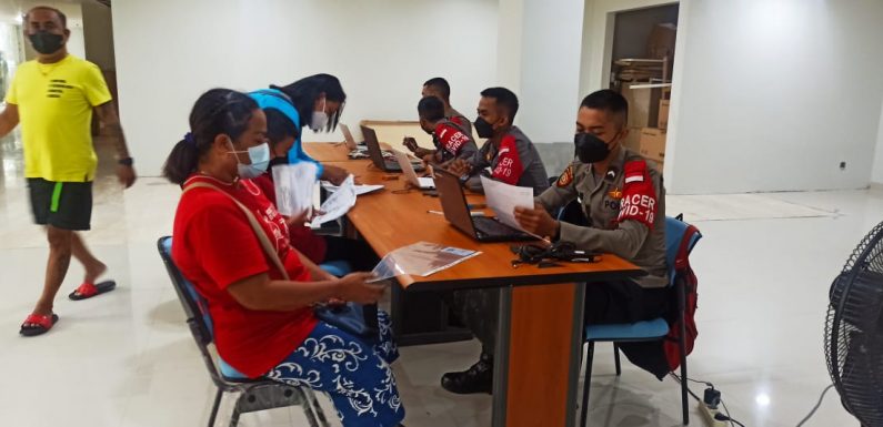 Polsek Kuta Polresta Denpasar Bekerjasama Dengan Rumah Sakit Swasta Gelar Vaksin Covid-19 Merdeka Polri Presisi.