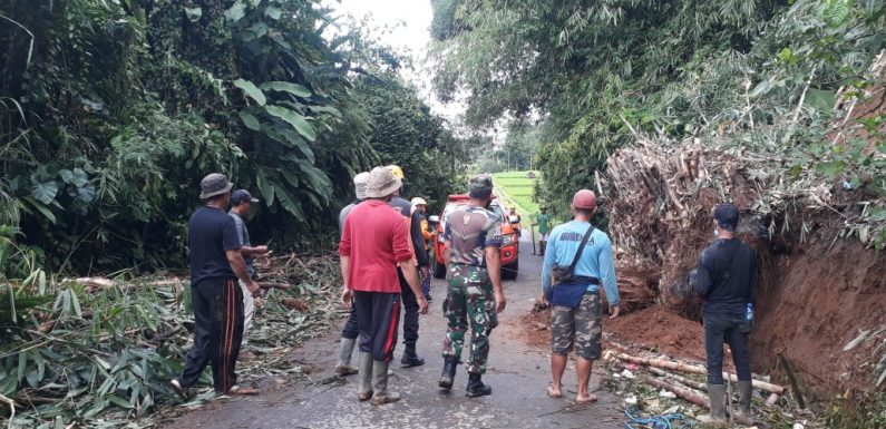 Dandim 1619 Tabanan,  Ingatkan Danramil Jajarannya dan Babinsa agar  waspadai La Nina,  Dan pantau Setiap Wilayah.