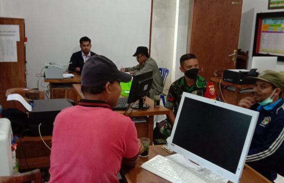 Babinsa Kodim 1616/Gianyar Sambangi Kantor Desa Kerta, Kecamatan Payangan.