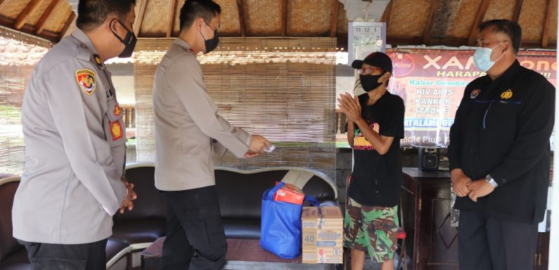 Kapolres Buleleng Sambangi Wartawan Senior.
