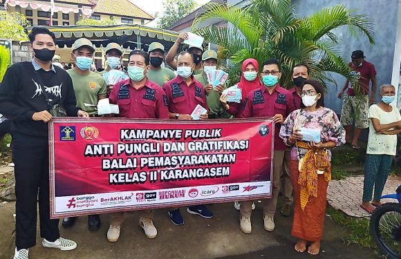 MELALUI BAPAS KARANGASEM, KANWIL KEMENKUMHAM BALI DENGUNGKAN LAYANAN ANTI PUNGLI DAN GRATIFIKASI DI KANTOR DESA GELGEL.