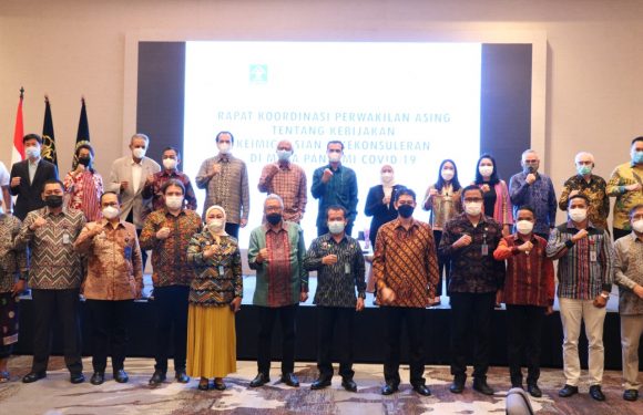 Dirjen Imigrasi Menggelar Rapat Koordinasi Perwakilan Asing Wilayah Bali, Tentang Kebijakan Keimigrasian dan Kekonsuleran Pada Masa Pandemi Covid – 19.