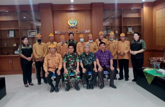 Dandim Gianyar Menerima Kunjungan Silaturahmi  Ketua PPAD Provinsi Bali.
