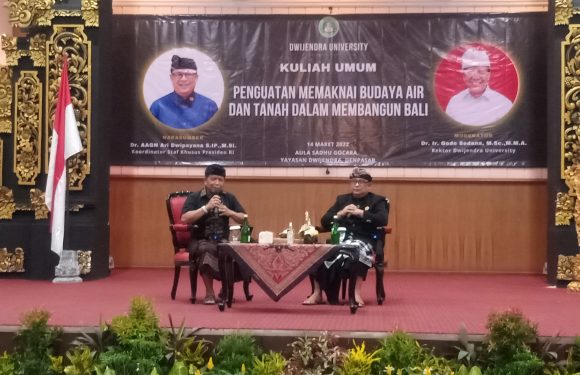 Universitas Dwijendra Gelar Kuliah Umum Tentang Penguatan Memaknai Budaya Air dan Tanah Dalam Membangun Bali.