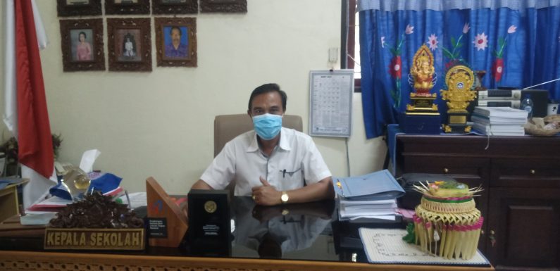 Pelaksanaan Ujian Sekolah Secara Daring di SMK 3 Denpasar Benjalan Dengan Baik.