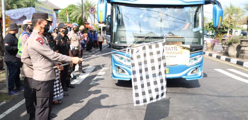 Mudik Gratis, Polresta Denpasar Berangkatan 150 Orang Pemudik Tujuan Banyuwangi Dan Jember.
