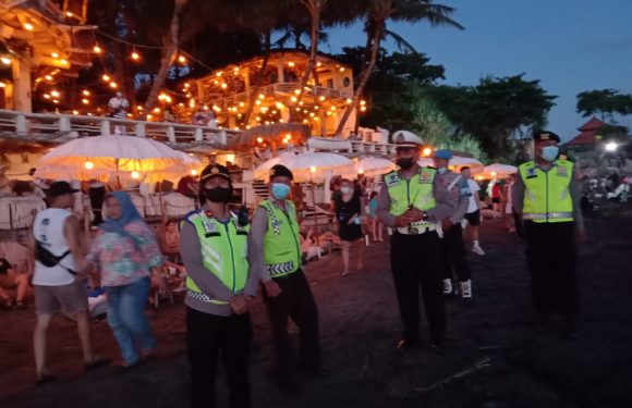 Kapolsek Kuta Utara Pimpin Patroli Berskala Besar.