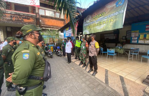 Bhabinkamtibmas Dampingi Perangkat desa Sanur Kaja Laksanakan Pendataan Administrasi Kependudukan Warga Non Permanen.