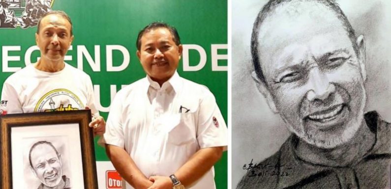 Fauzi Aljufrie Mendapat Surprise Sebuah Lukisan Wajah Langsung Dari Sang Pelukis  YangTernyata Mantan Ketua IMI Bali.