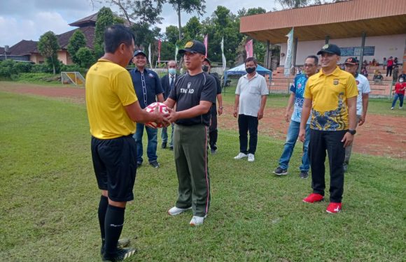 Dandim  Opening Ceremony Liga Santri PSSI tahun 2022 di wilayah Kodim 1619/Tabanan.