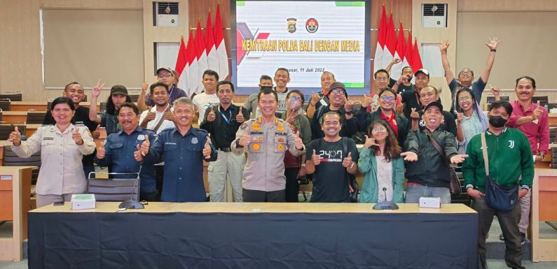 Kabid Humas Polda Bali Gelar Silaturahmi Dengan Awak Media.