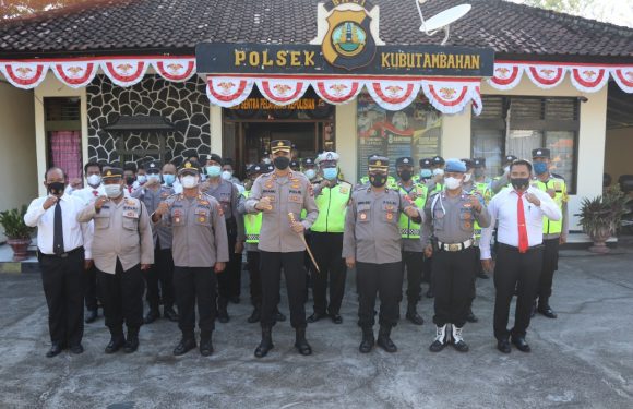 Kapolres Buleleng Kunjungi Dua Polsek di Wilayah Timur.