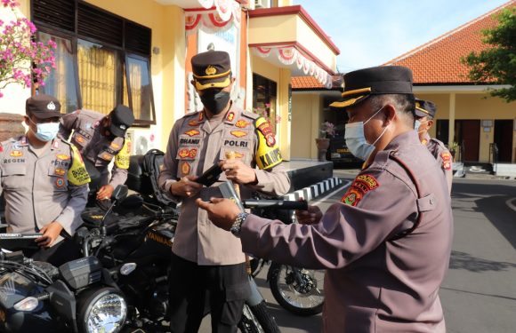 Kapolres Buleleng Distribusikan Kendaraan Roda Dua Kepada Bhabinkamtibmas.