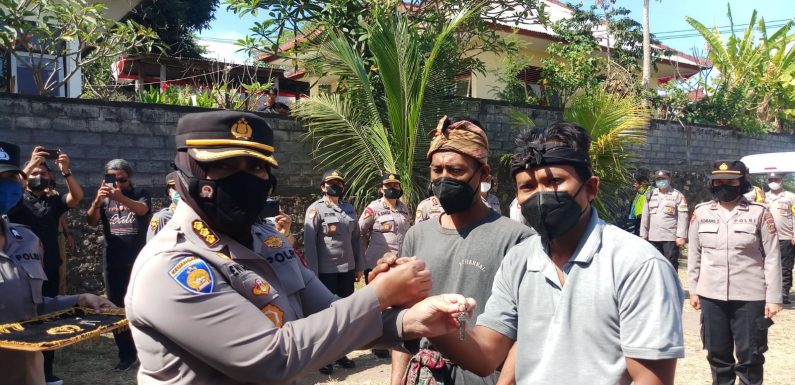 Memperingati Hari Polwan Ke 74 Berikan 4 Unit Bantuan Bedah Rumah Dan Sembako Kepada Lansia.
