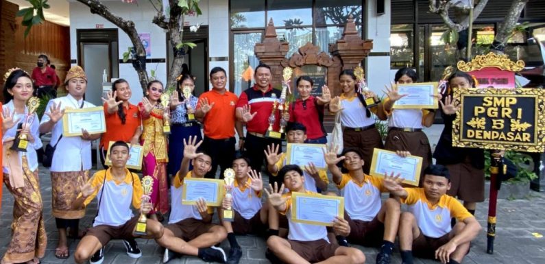 SMP 5 Denpasar Raih Juara Umum Pada Ajang Porsenijar PGRI Kota Denpasar tahun 2022.