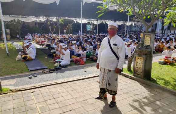 Perayaan Hari Saraswati, SMA Dwijendra Denpasar Tekankan Pada Kearifan Lokal.