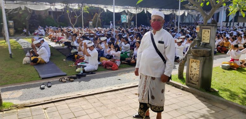 Perayaan Hari Saraswati, SMA Dwijendra Denpasar Tekankan Pada Kearifan Lokal.