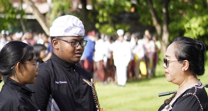Peringati Hari Sumpah Pemuda, Kepala Sekolah SMAN 5 Denpasar Tekankan Kepada Siswa Agar Menjadi Manusia Yang Beradab.
