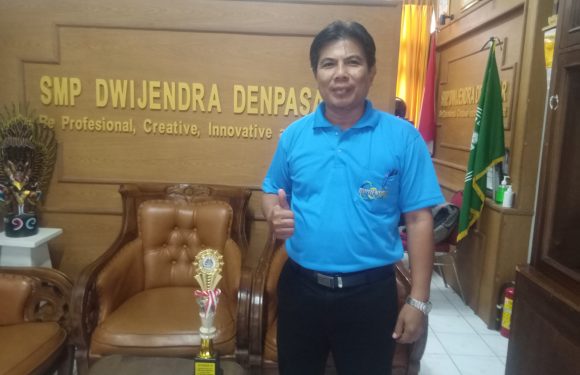 Pada HUT ke 70  SMP Dwijendra, Kepala Sekolah SMP Dwijendra Tekankan, Agar Menjaga Prestasi dan Kualitas Pendidikan Sebelumnya.